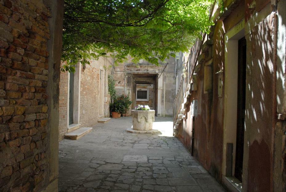Dorsoduro - Corte Della Comare Venice Exterior photo